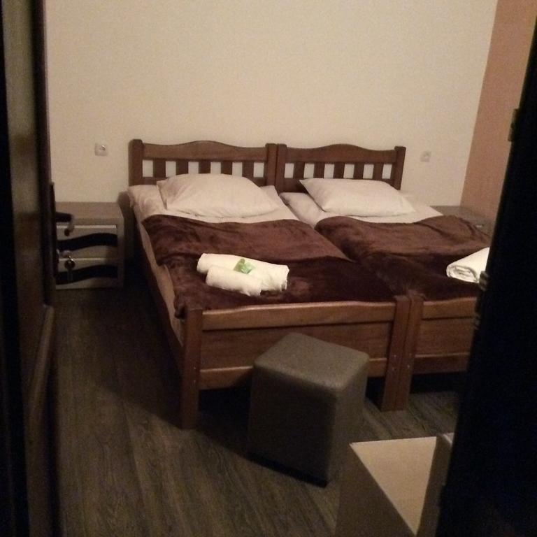 Guest House Chuta In Lagami Местия Екстериор снимка