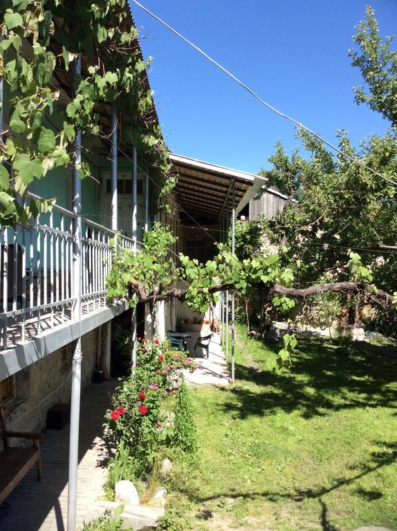 Guest House Chuta In Lagami Местия Екстериор снимка