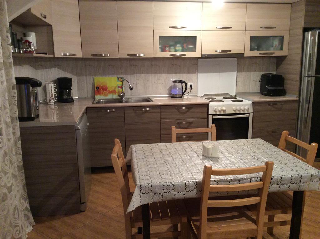 Guest House Chuta In Lagami Местия Екстериор снимка